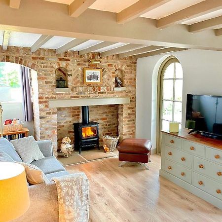 Old Chapel House Tetney Lock Villa Grimsby Esterno foto